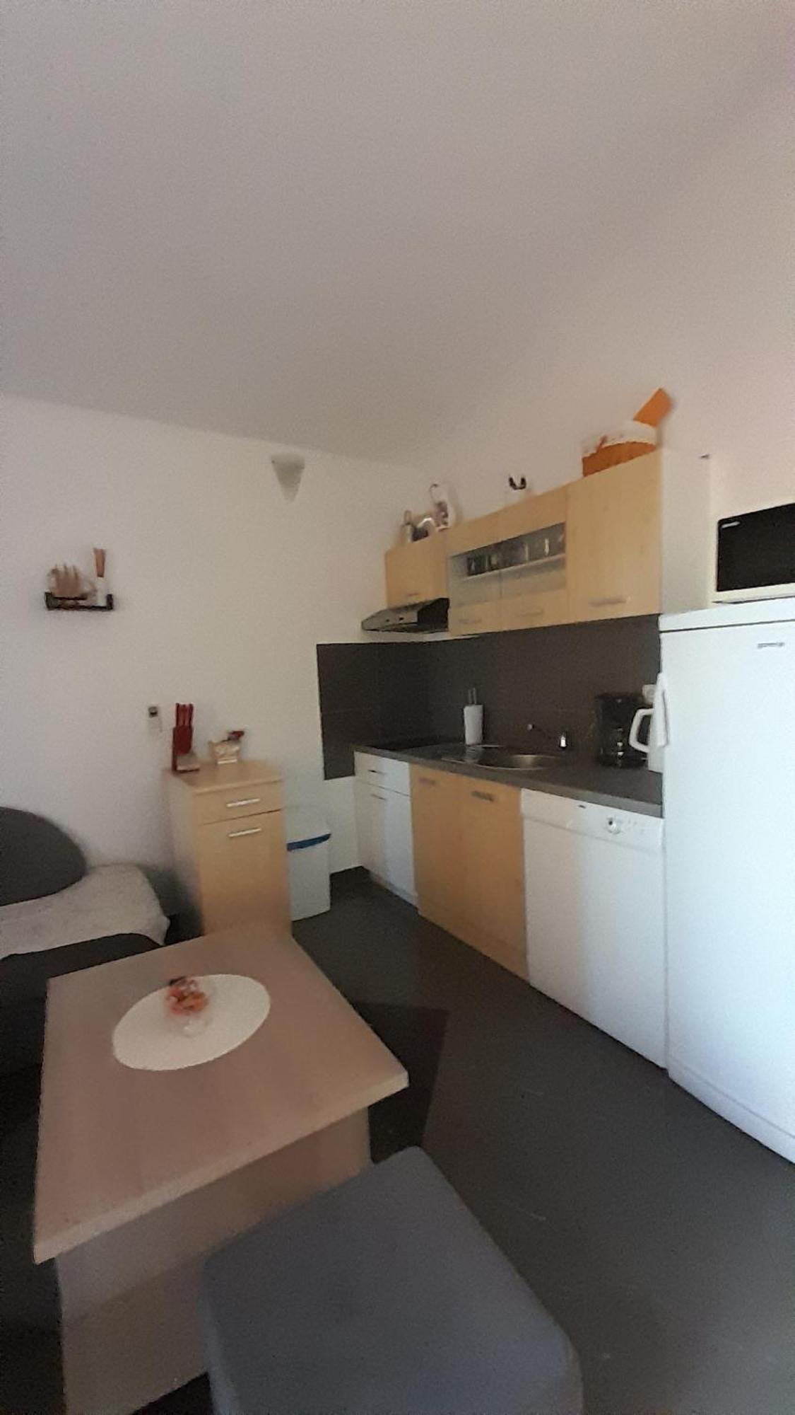 Apartmani Ivankovic Karlobag Rom bilde